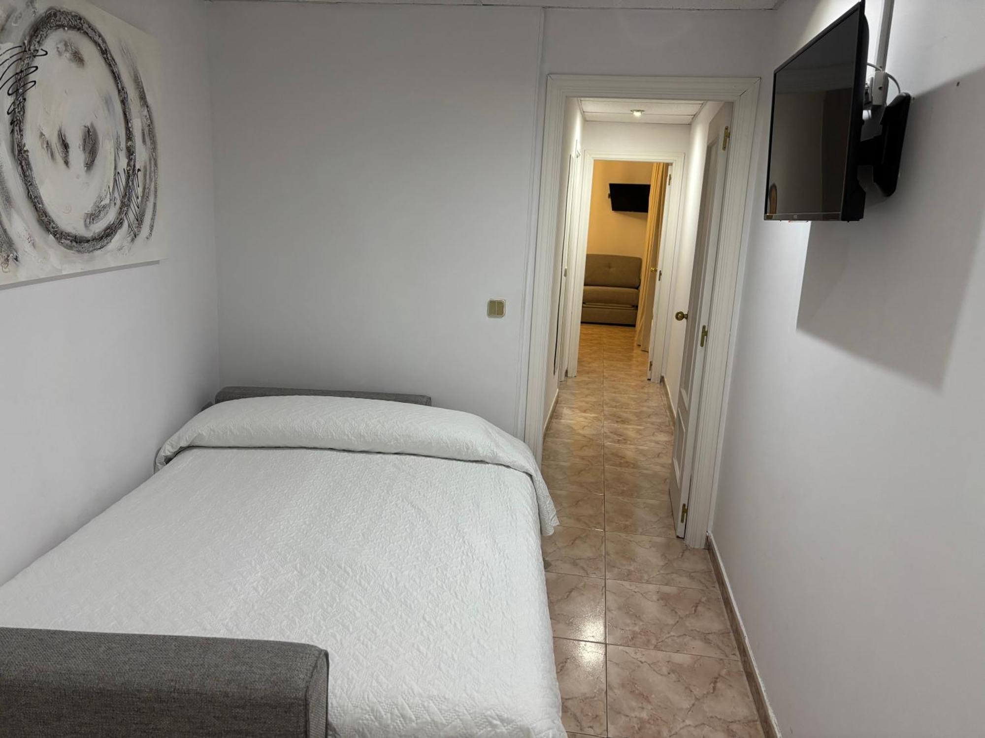 Hotel Praderon San Sebastian de los Reyes Exterior photo